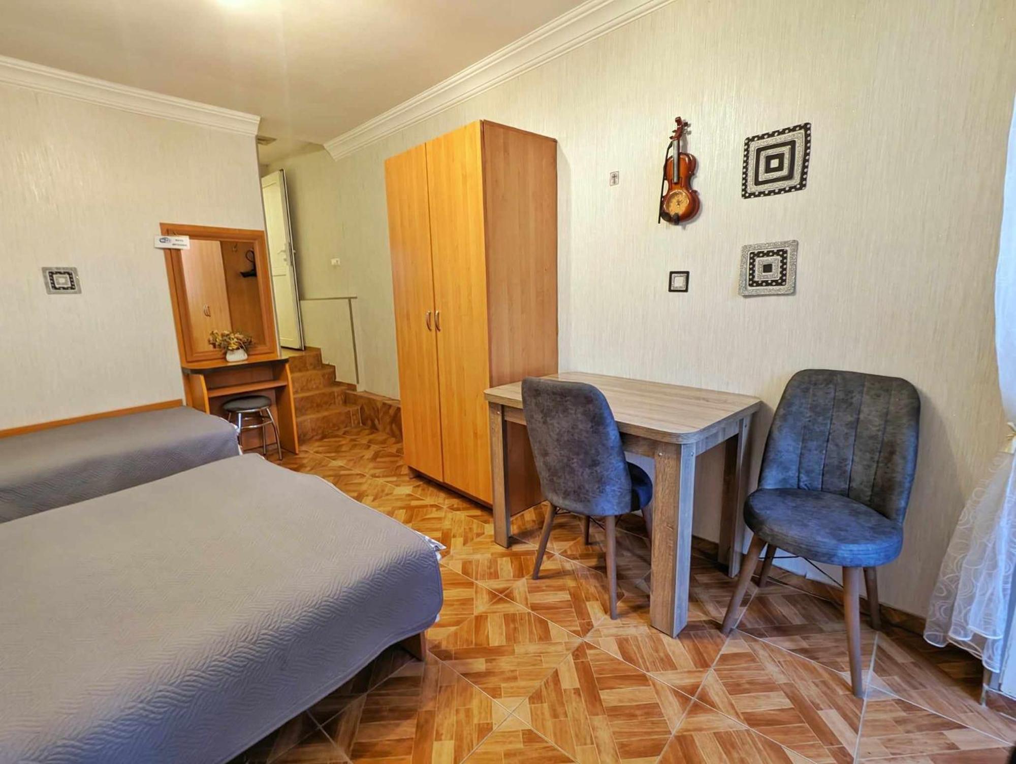 Paata'S Guesthouse Borjomi Exterior photo